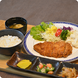 MAMAGOTOYA（ままごとや）